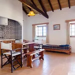 Летний дом Quinta Do Lagar - By Portugalferias *