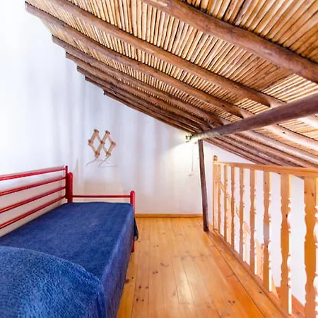 Quinta Do Lagar - By Portugalferias *