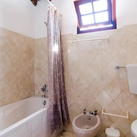 Quinta Do Lagar - By Portugalferias